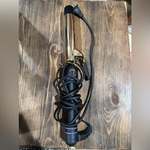 Hot tools professional 1” curling iron.